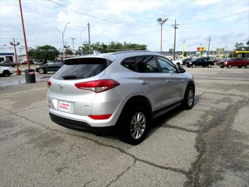 2018 Hyundai TUCSON SEL