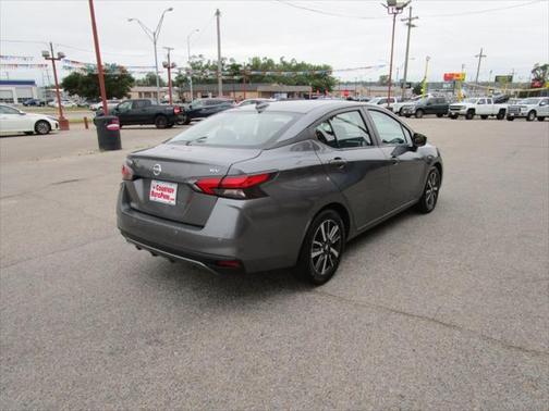 2021 Nissan Versa 1.6 SV