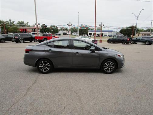 2021 Nissan Versa 1.6 SV