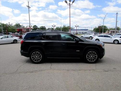 2017 GMC Acadia SLT-1