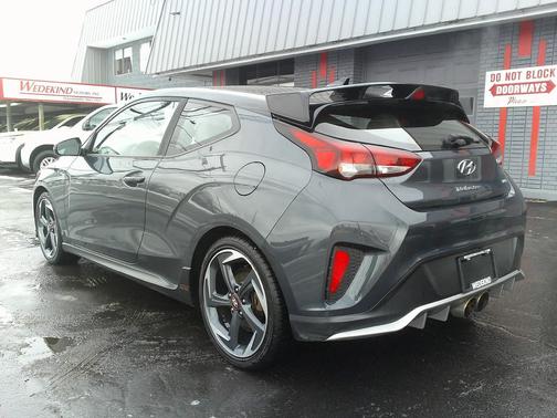 2019 Hyundai Veloster Base