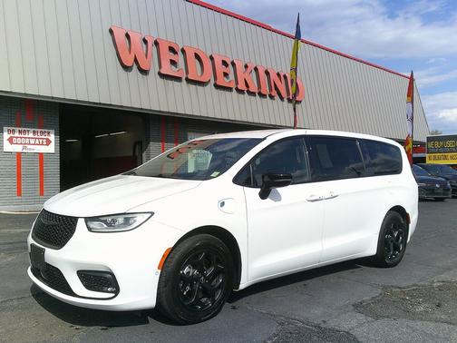 Bright White Clearcoat 2024 Chrysler Pacifica Hybrid S Appearance Pkg