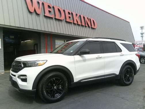 Oxford White 2021 Ford Explorer XLT