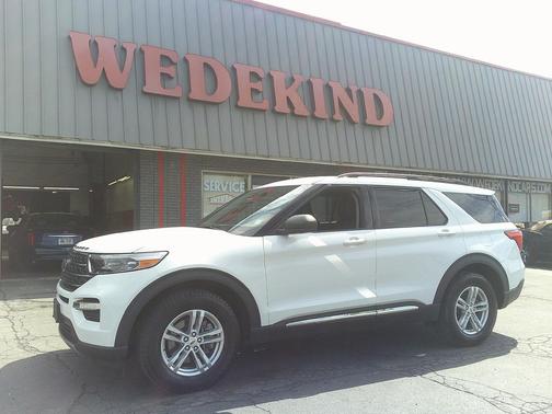 Oxford White 2021 Ford Explorer XLT