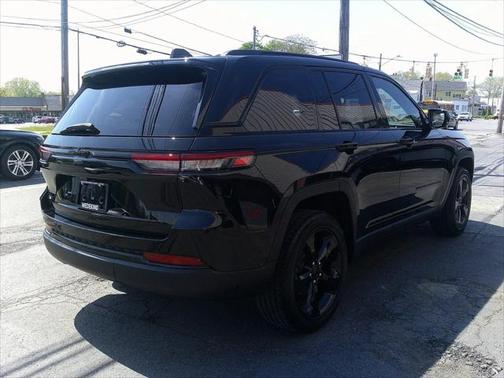 2023 Jeep Grand Cherokee Altitude