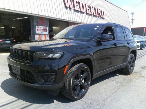 2023 Jeep Grand Cherokee Altitude