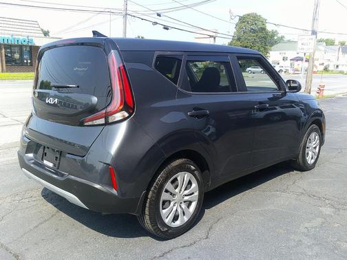 Gravity Gray 2025 Kia Soul LX