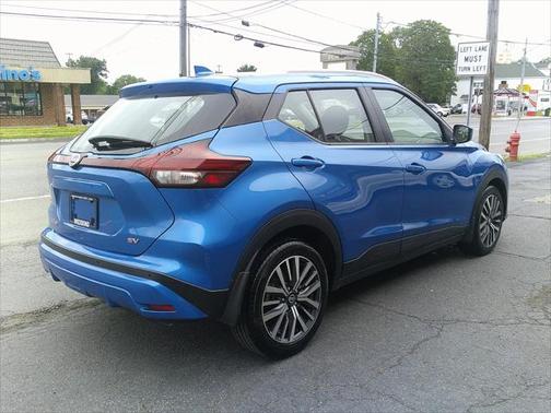 2021 Nissan Kicks SV