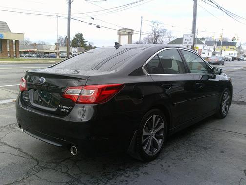 2017 Subaru Legacy Limited