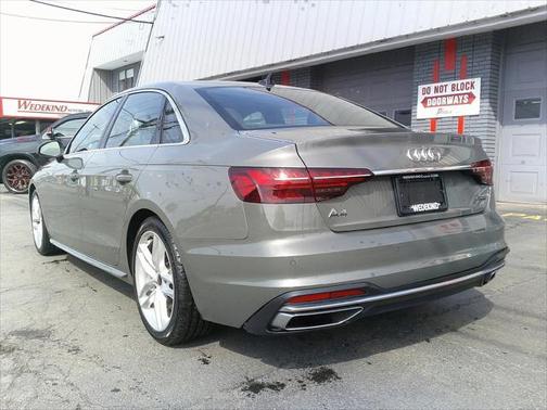 2024 Audi A4 45 S line Premium Plus