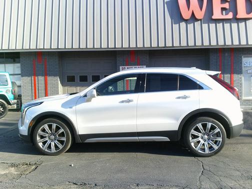 2019 Cadillac XT4 Premium Luxury