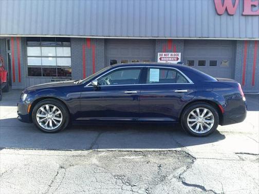 2016 Chrysler 300 S