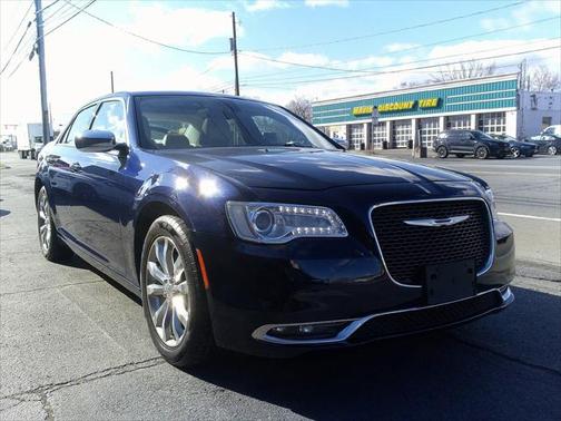 2016 Chrysler 300 S