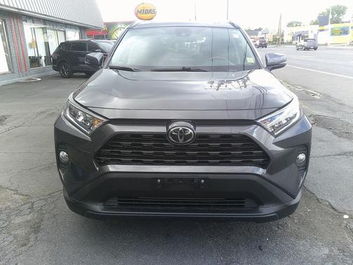 Magnetic Gray Metallic 2020 Toyota RAV4 XLE