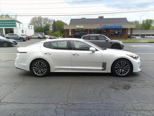 2019 Kia Stinger Base