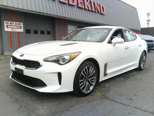 2019 Kia Stinger Base