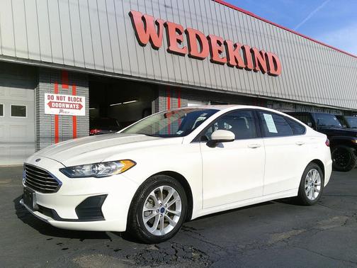 2020 Ford Fusion SE