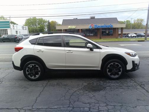 Crystal White Pearl 2021 Subaru Crosstrek Premium