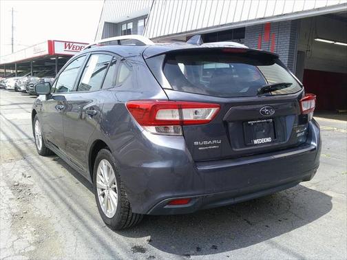 2017 Subaru Impreza 2.0i Premium
