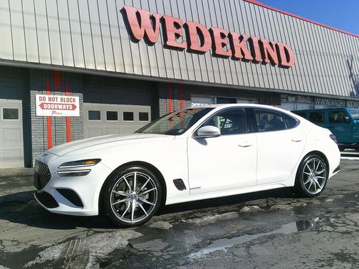 2022 Genesis G70 3.3T RWD