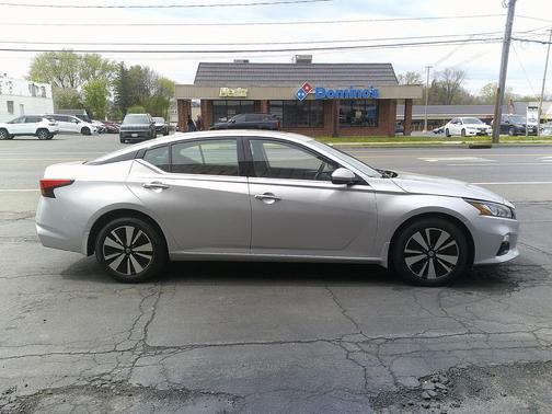 Brilliant Silver Metallic 2019 Nissan Altima 2.5 SV
