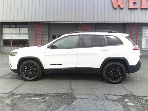 2023 Jeep Cherokee Altitude