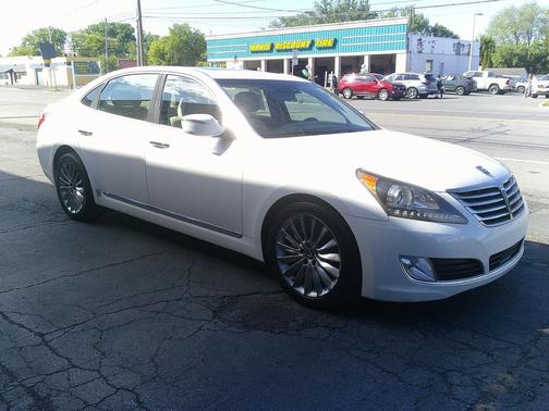 White Satin Pearl 2014 Hyundai Equus Signature
