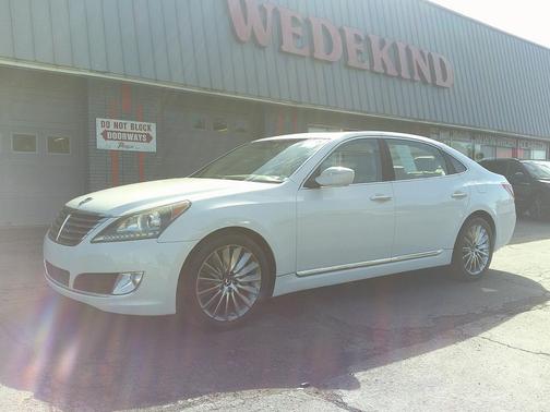 White Satin Pearl 2014 Hyundai Equus Signature