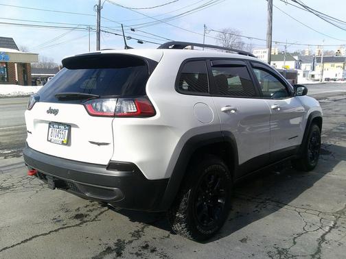 2021 Jeep Cherokee Trailhawk