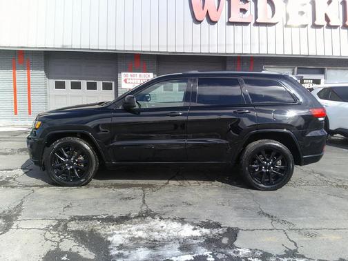 2017 Jeep Grand Cherokee Altitude