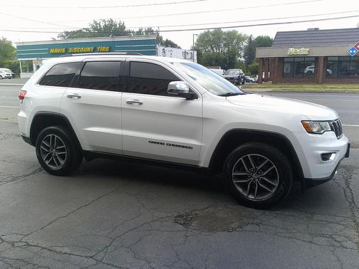 Bright White Clearcoat 2017 Jeep Grand Cherokee Limited
