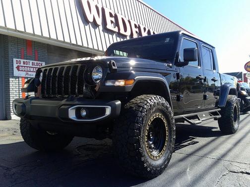 2023 Jeep Gladiator Sport S
