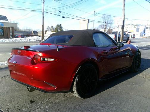 2020 Mazda MX-5 Miata Club