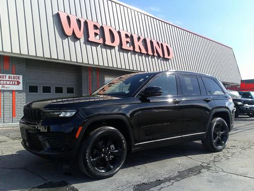 2023 Jeep Grand Cherokee Altitude