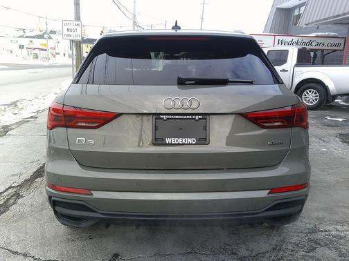 2025 Audi Q3 Premium 45 TFSI S line quattro Tiptronic