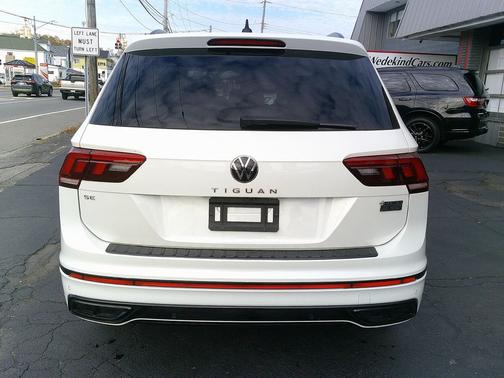 2022 Volkswagen Tiguan 2.0T SE R-Line Black 4MOTION