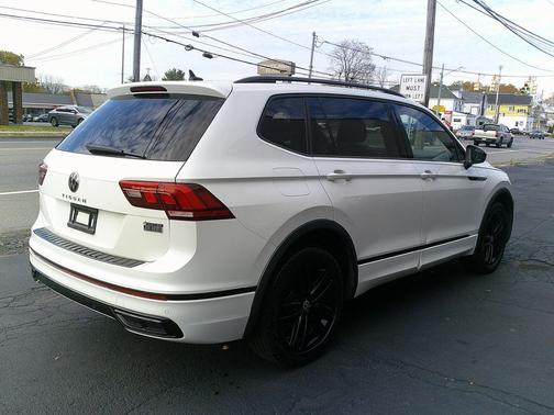 2022 Volkswagen Tiguan 2.0T SE R-Line Black 4MOTION
