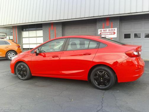 2018 Chevrolet Cruze LS