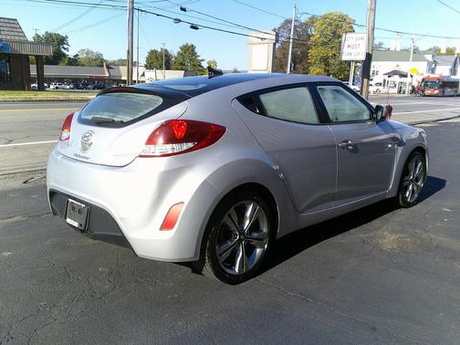 2017 Hyundai Veloster Value Edition