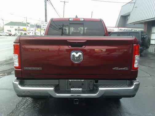 Delmonico Red Pearlcoat 2022 RAM 1500 Big Horn/Lone Star