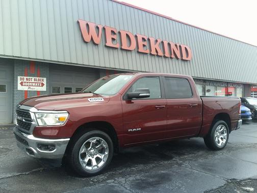 Delmonico Red Pearlcoat 2022 RAM 1500 Big Horn/Lone Star