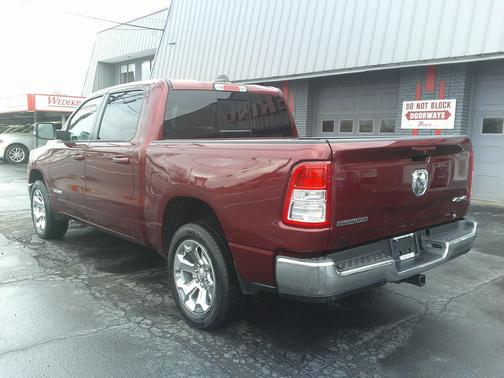 Delmonico Red Pearlcoat 2022 RAM 1500 Big Horn/Lone Star