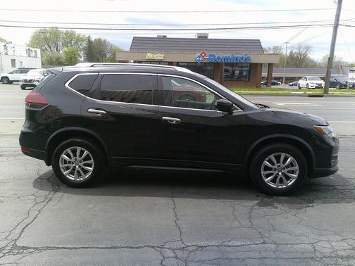 Magnetic Black Pearl 2020 Nissan Rogue S