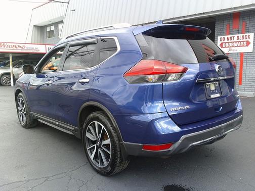 2017 Nissan Rogue SL