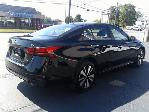 2022 Nissan Altima 2.5 SV