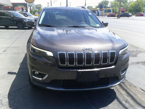 Granite Crystal Metallic Clearcoat 2021 Jeep Cherokee Limited