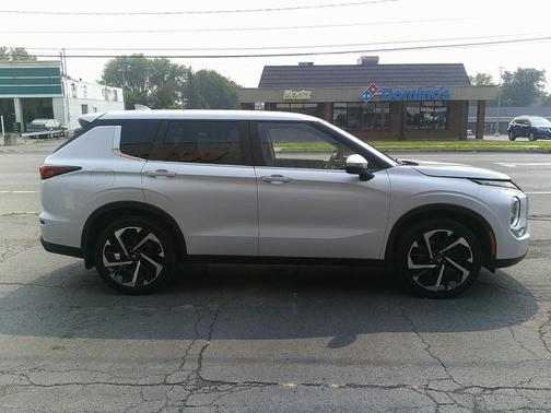 2022 Mitsubishi Outlander ES 2.5 S-AWC