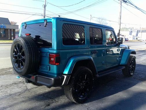 2024 Jeep Wrangler 4xe Sahara