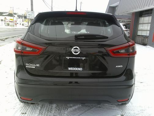 2020 Nissan Rogue Sport S