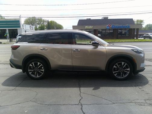 Warm Titanium 2023 INFINITI QX60 Luxe